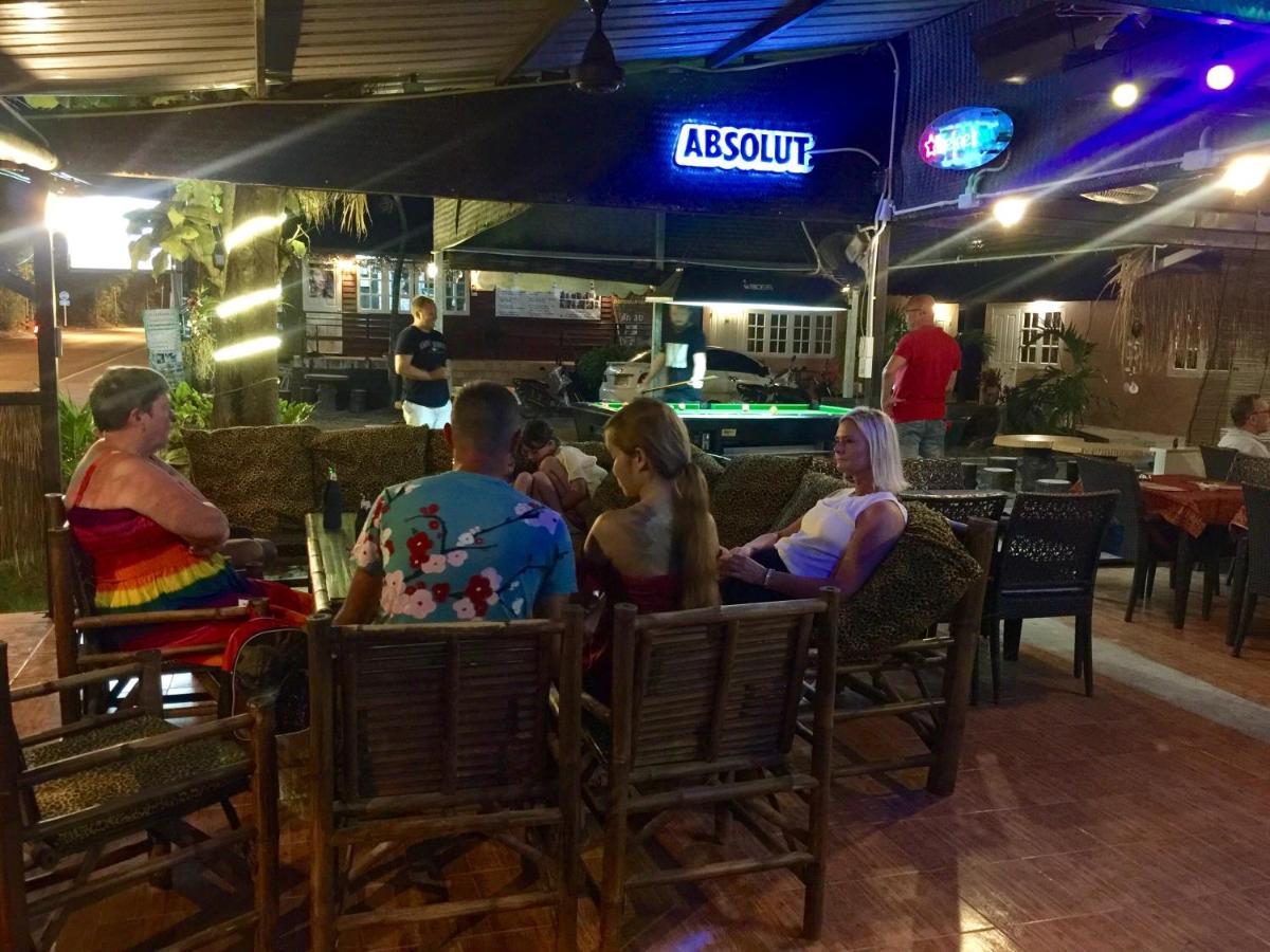 Harry'S Beach Club 반 페 외부 사진