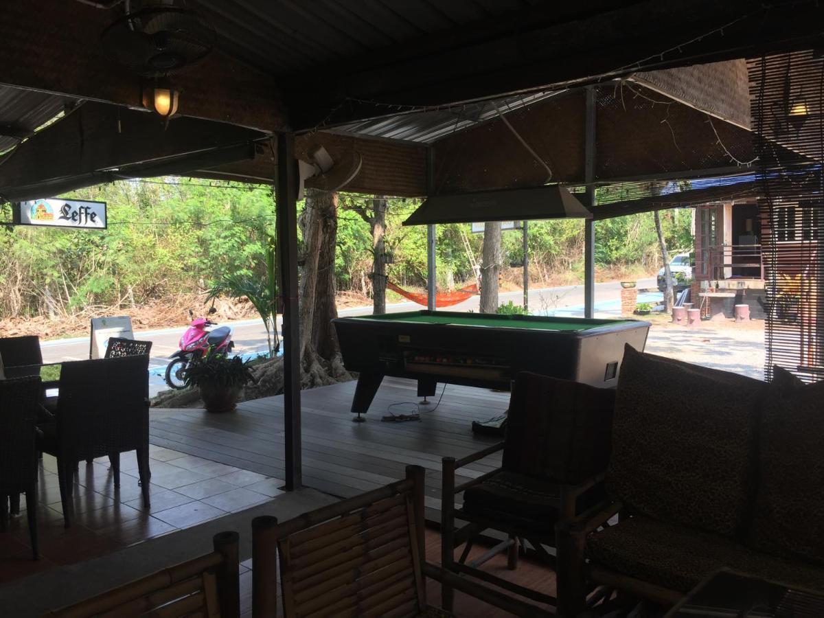 Harry'S Beach Club 반 페 외부 사진