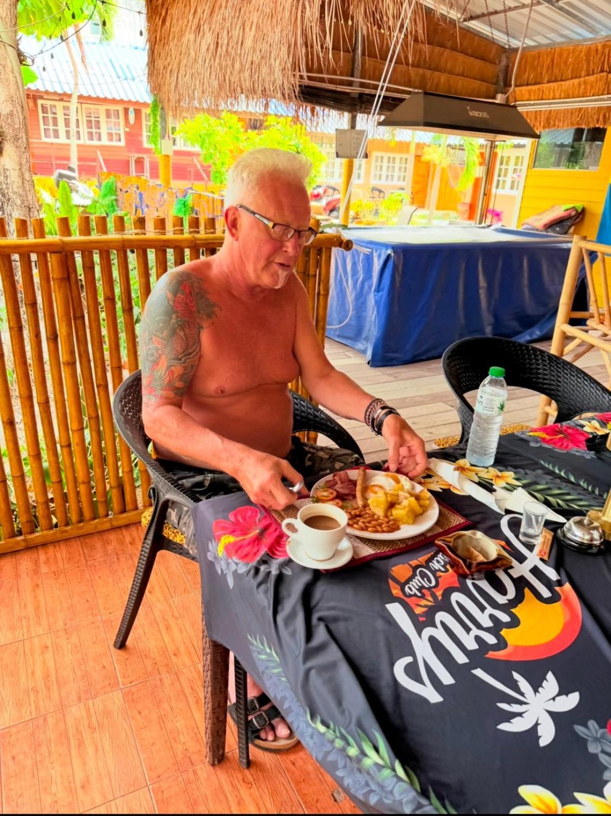 Harry'S Beach Club 반 페 외부 사진