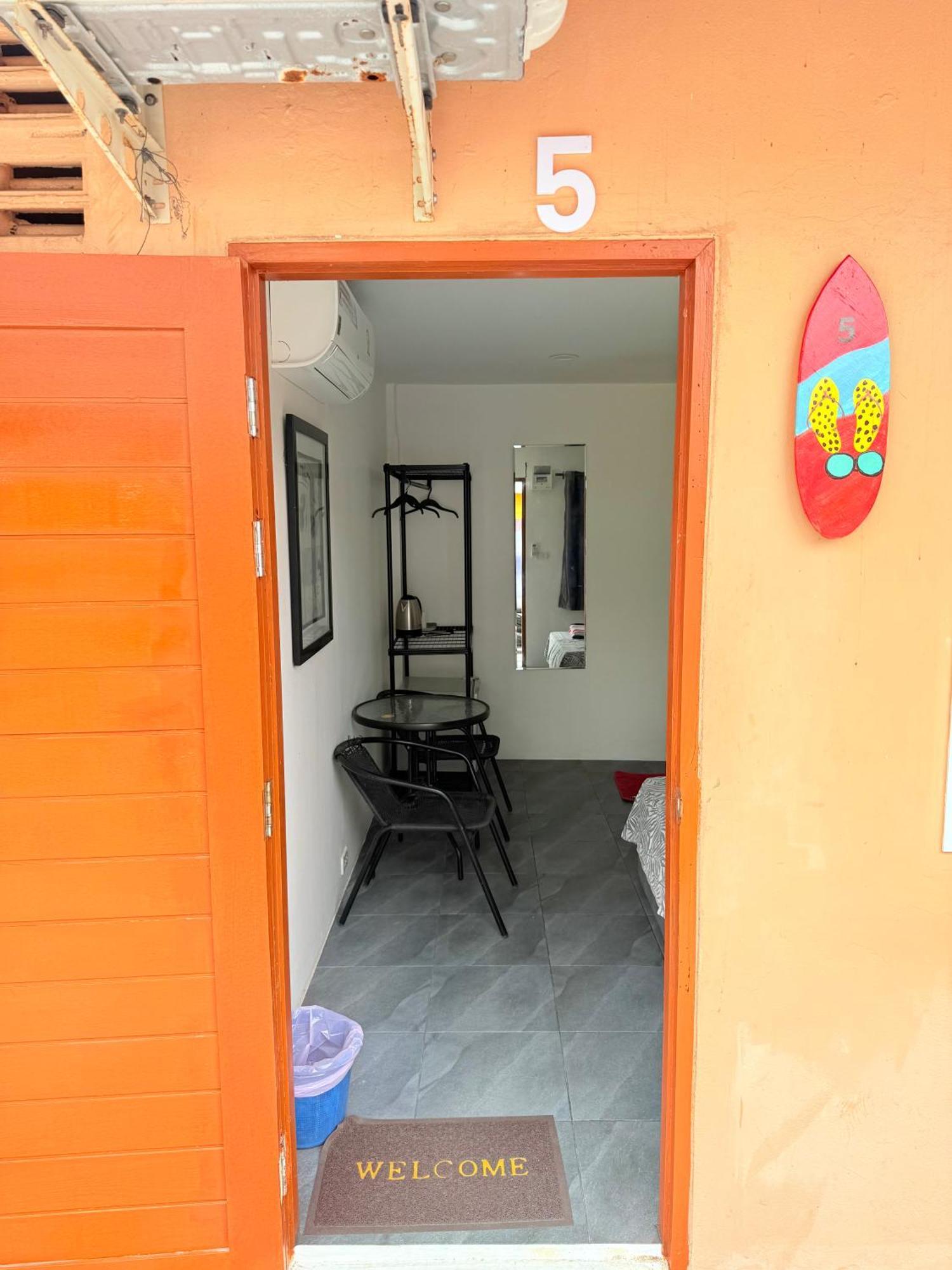 Harry'S Beach Club 반 페 외부 사진