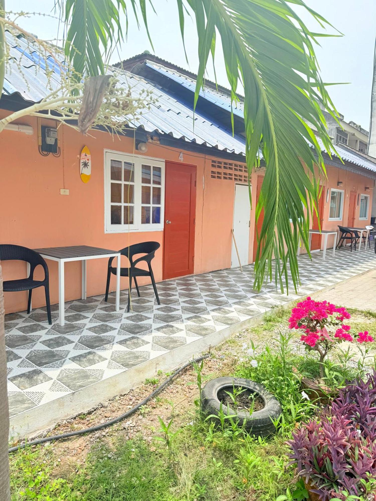 Harry'S Beach Club 반 페 외부 사진